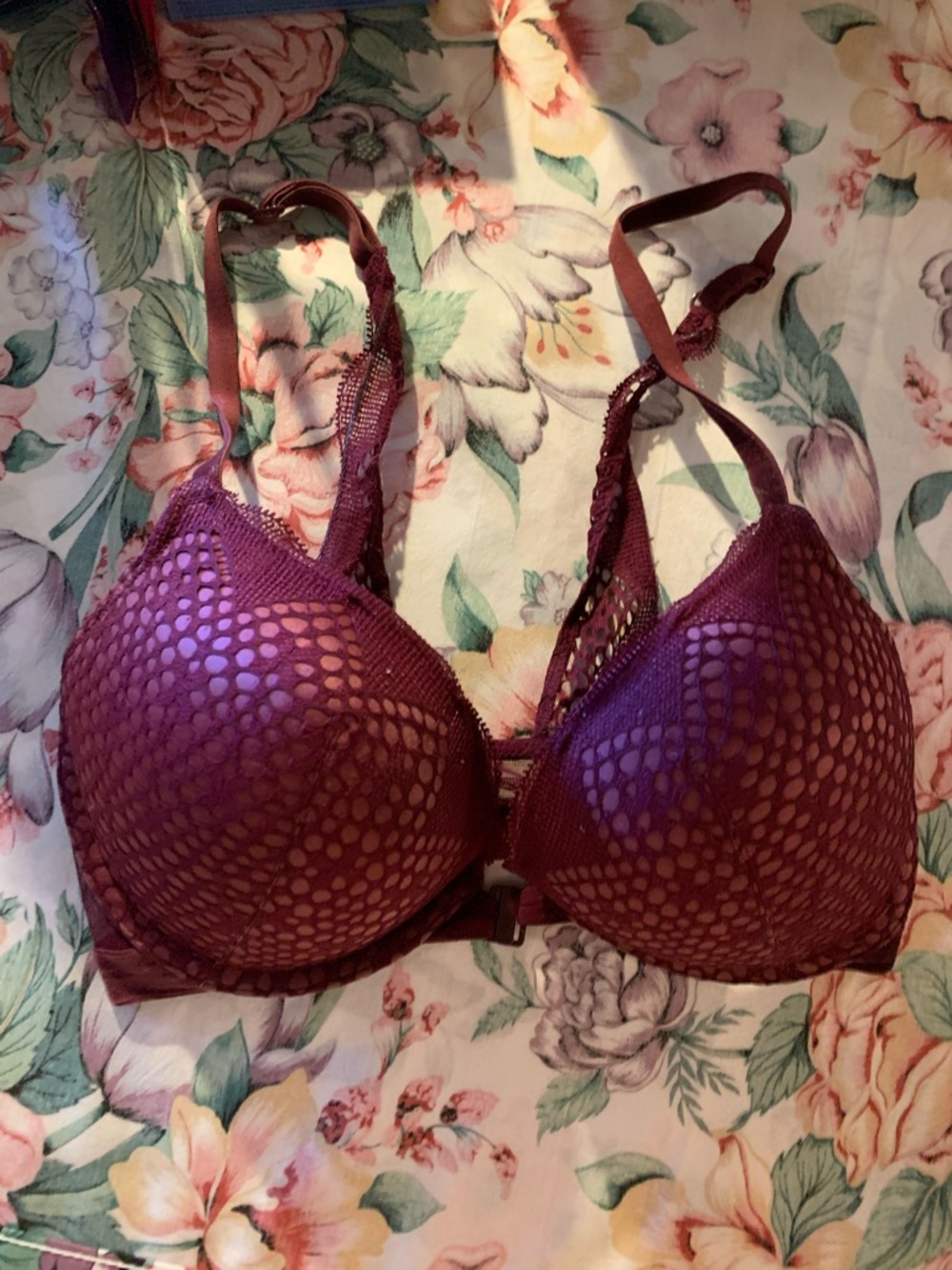 Victoria's Secret Plum Lace Push-Up Bra Size 32 D